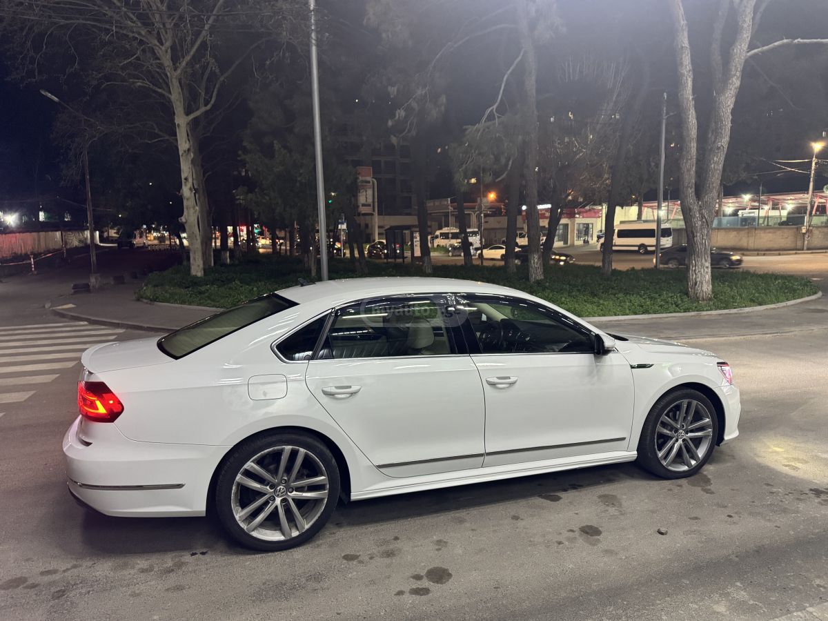 Volkswagen Passat - фото 7