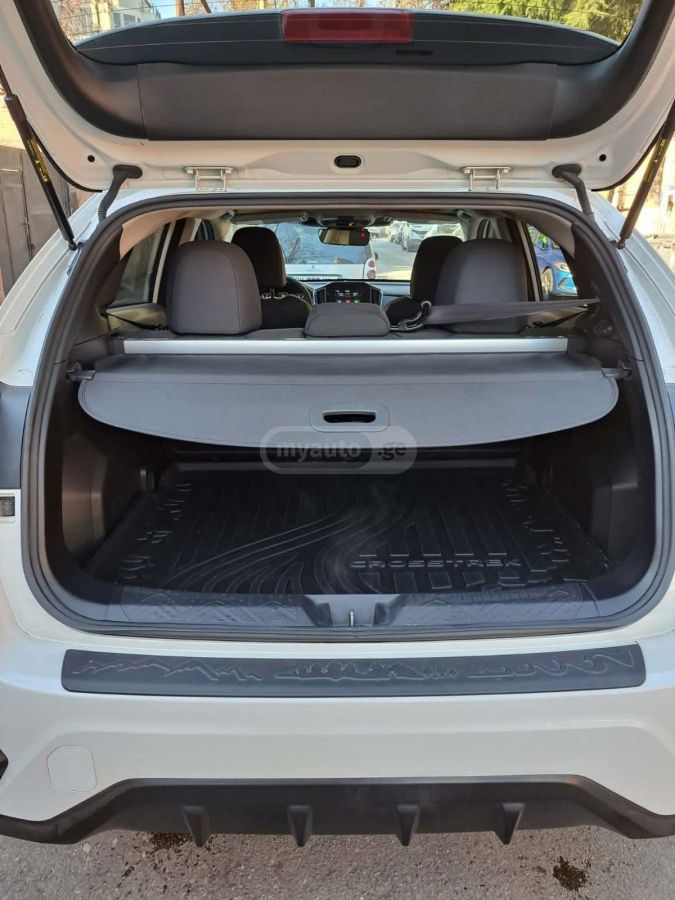 Subaru Premium 4dr All-Wheel Drive CV — миниатюра 6