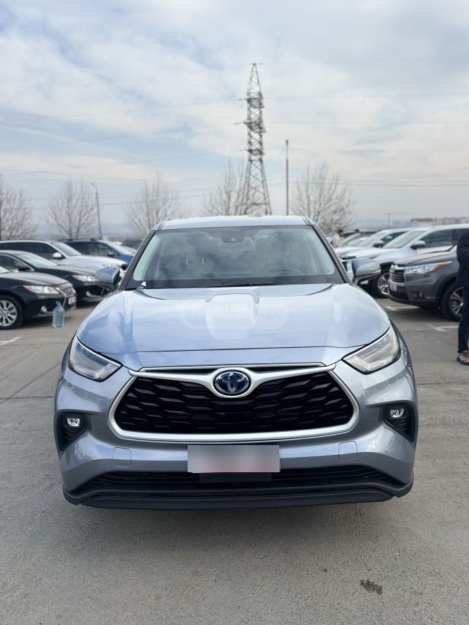 Toyota Highlander - фото 1