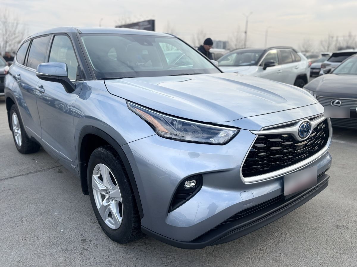 Toyota Highlander - фото 3