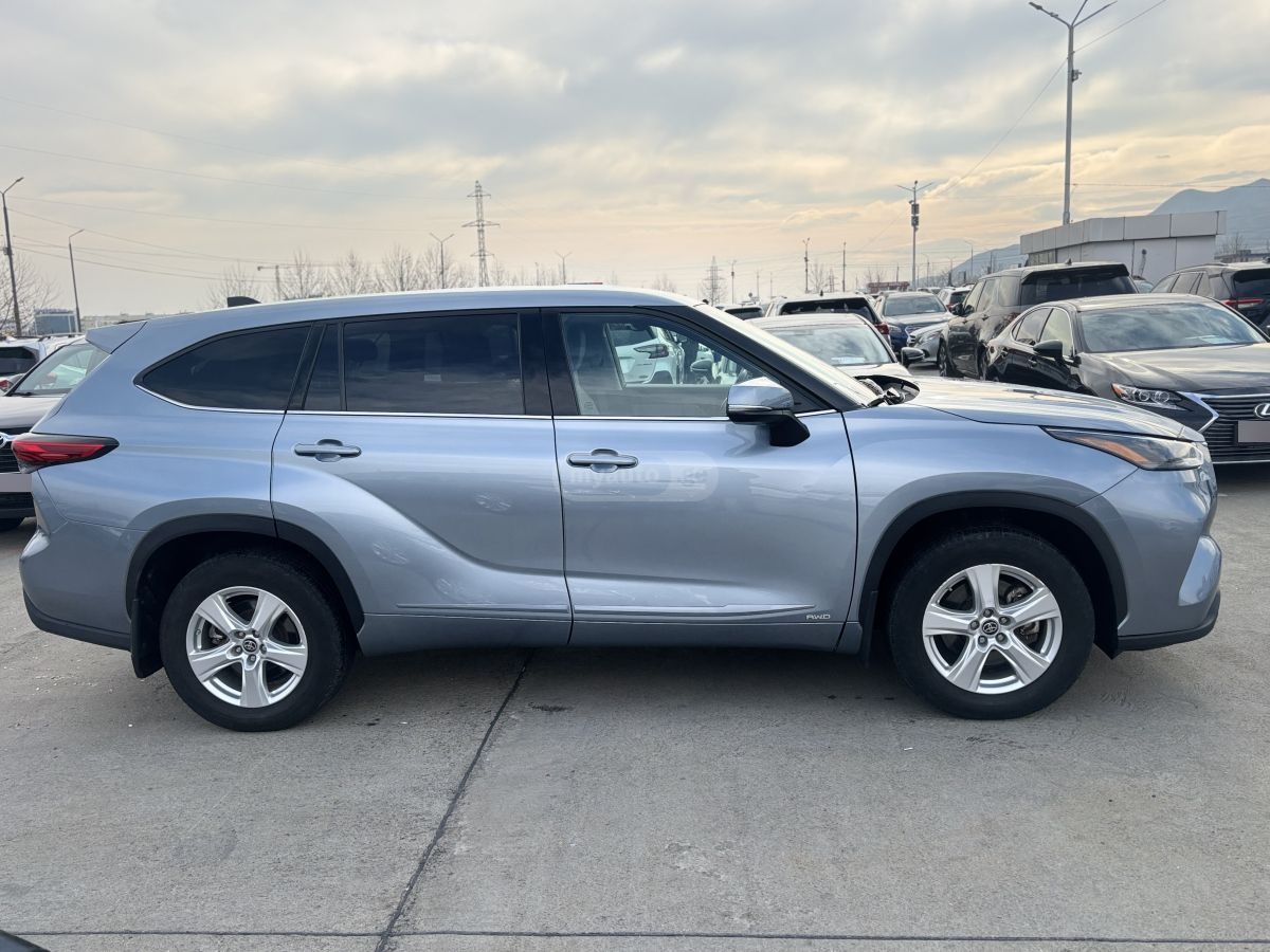 Toyota Highlander - фото 4