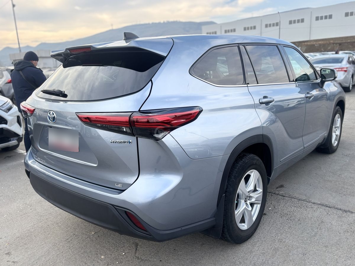 Toyota Highlander - фото 5