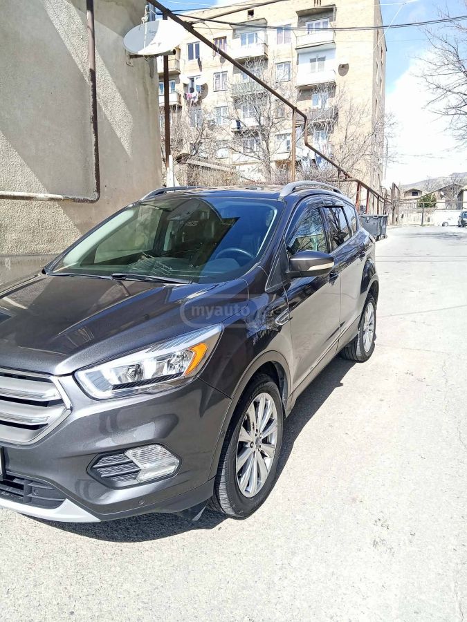 Ford Escape - фото 8