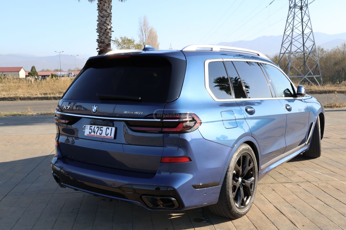 BMW X7 - фото 3