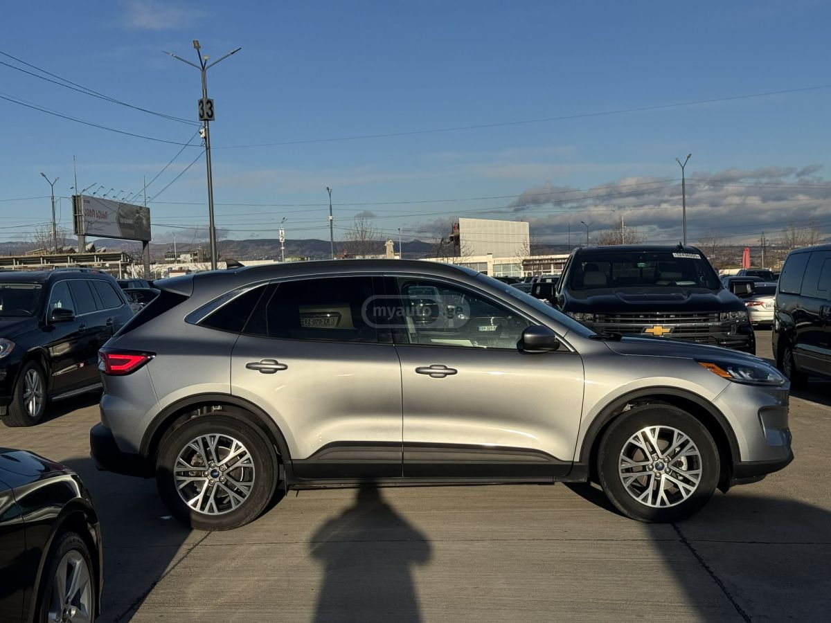 Ford Escape - фото 8