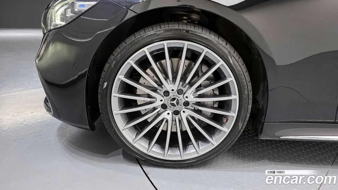 Mercedes-Benz 600 2023 — миниатюра 5