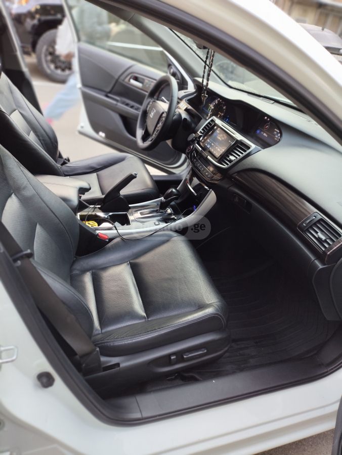 Honda Accord - фото 7