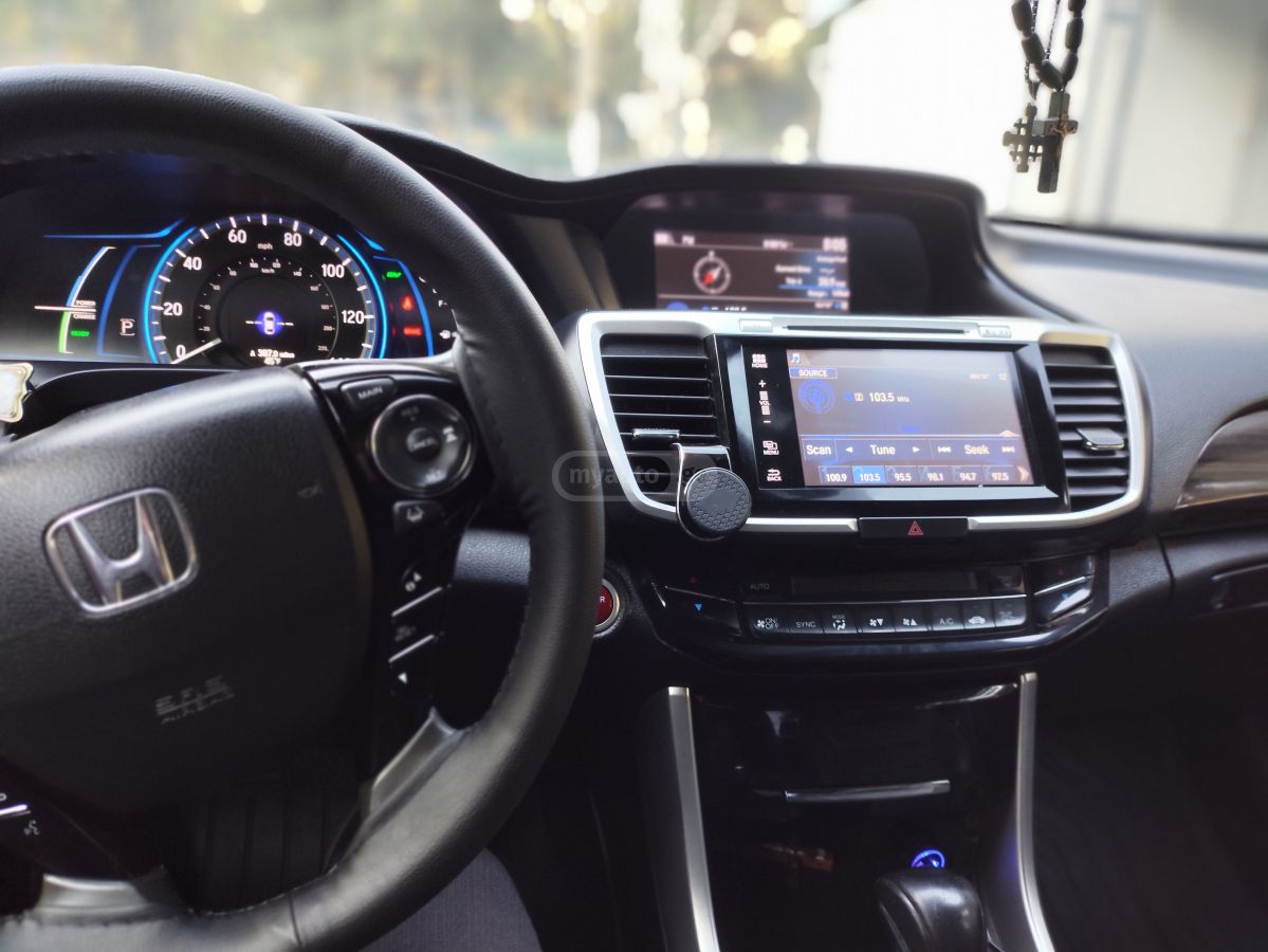 Honda Accord - фото 9