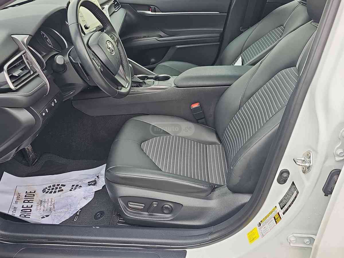 Toyota Toyota Camry — миниатюра 10