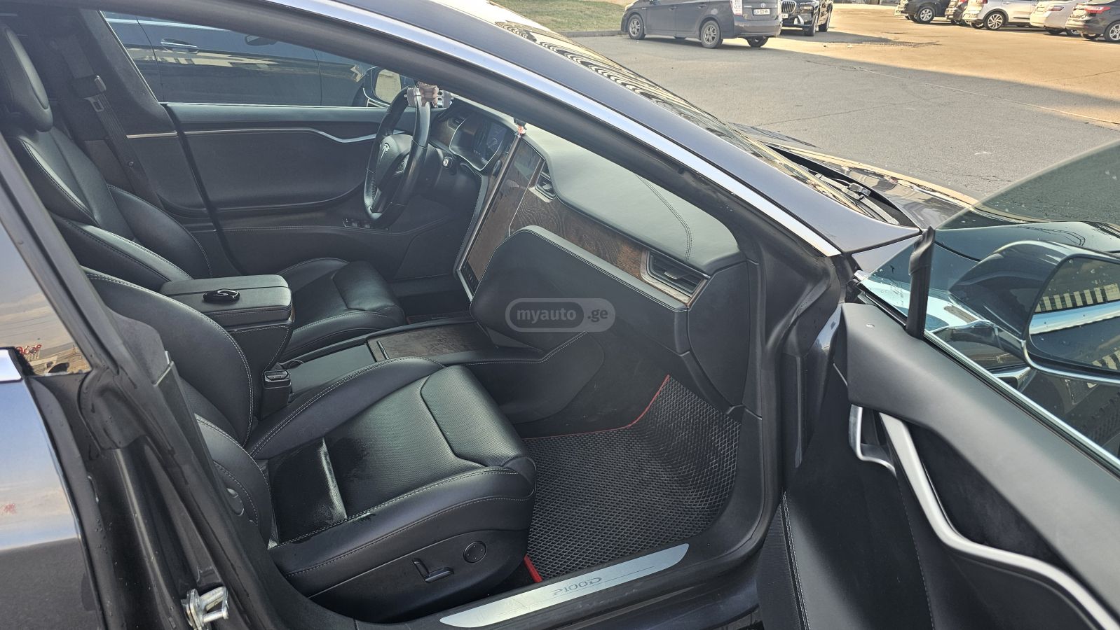 Tesla Model S - фото 9