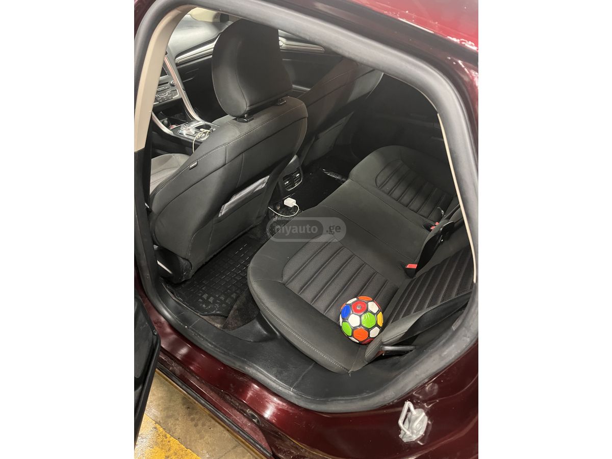 Ford Fusion - фото 13