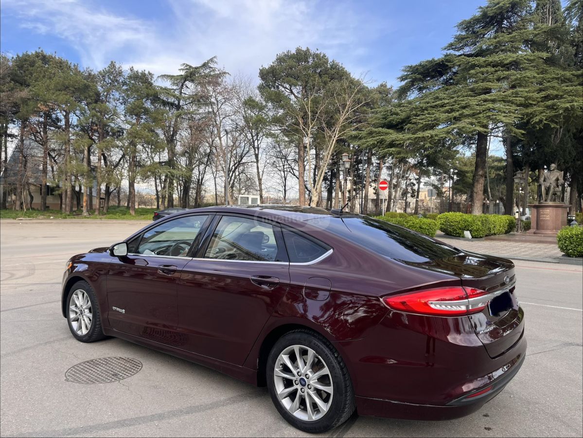 Ford Fusion - фото 6