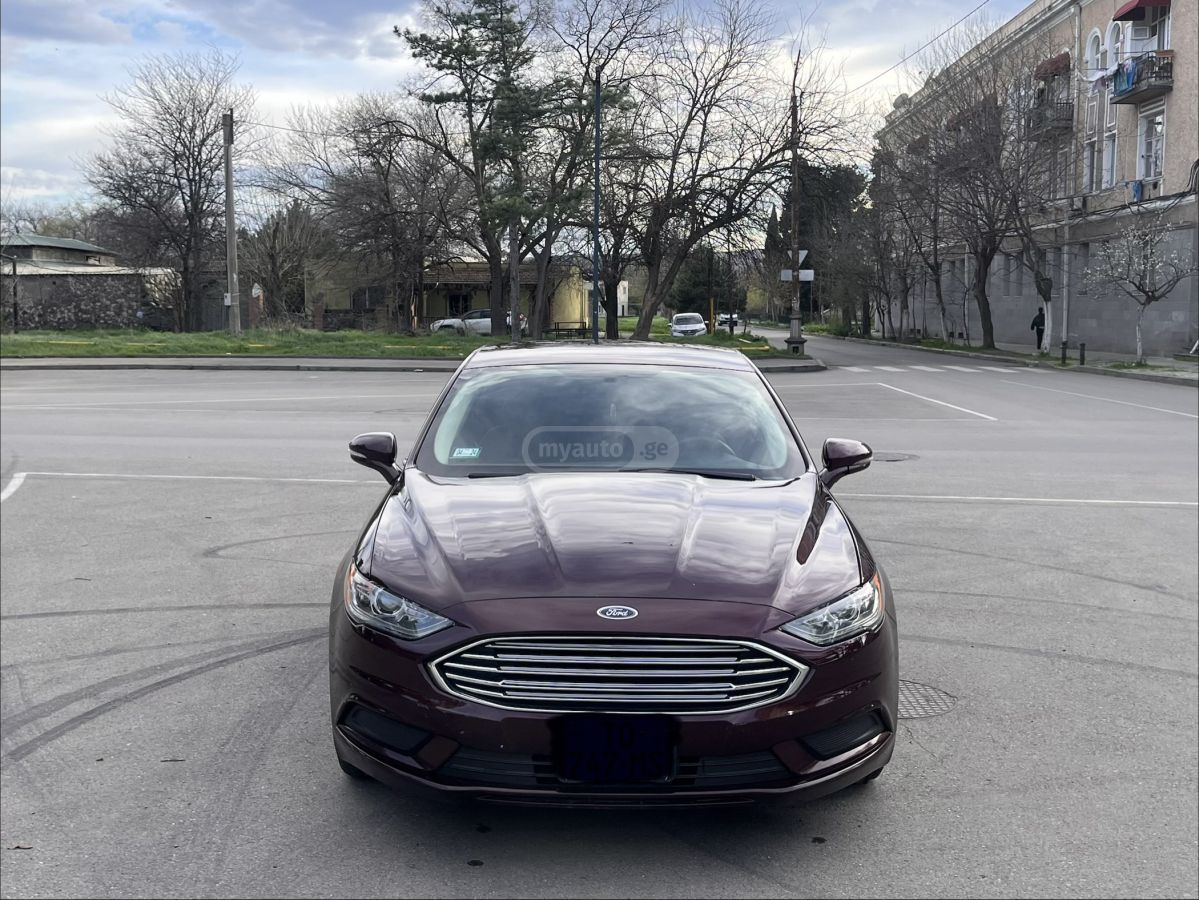 Ford Fusion - фото 9