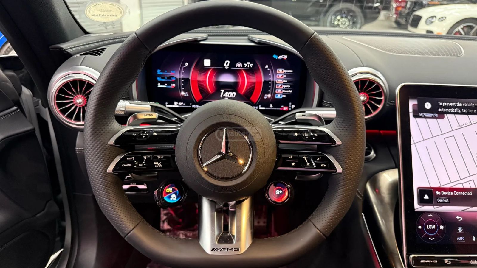 Mercedes-Benz AMG GT 63 - фото 8