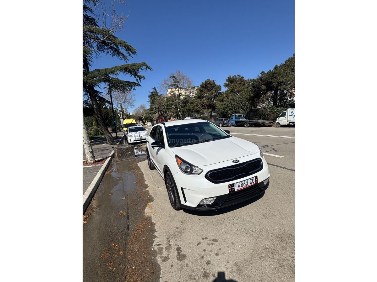Kia Niro - фото 13