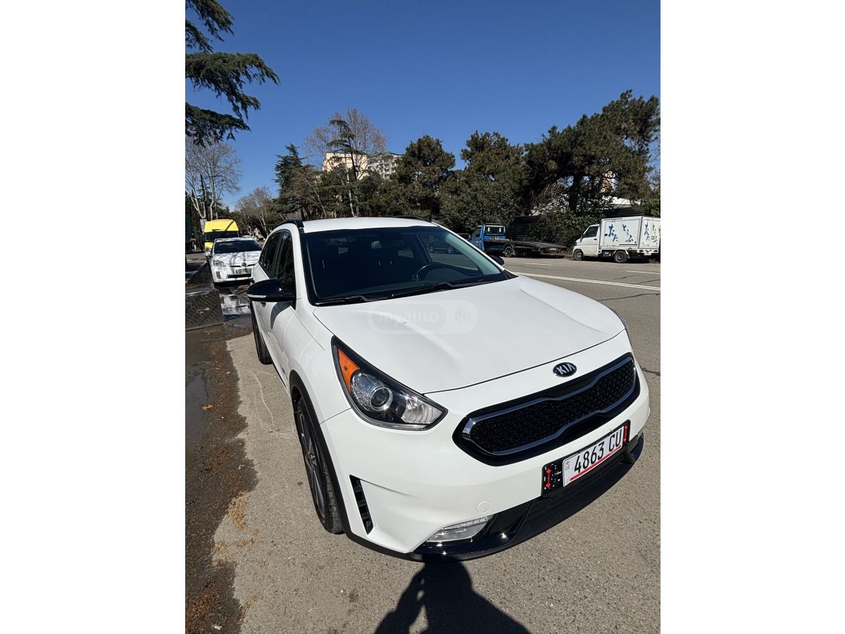 Kia Niro - фото 14
