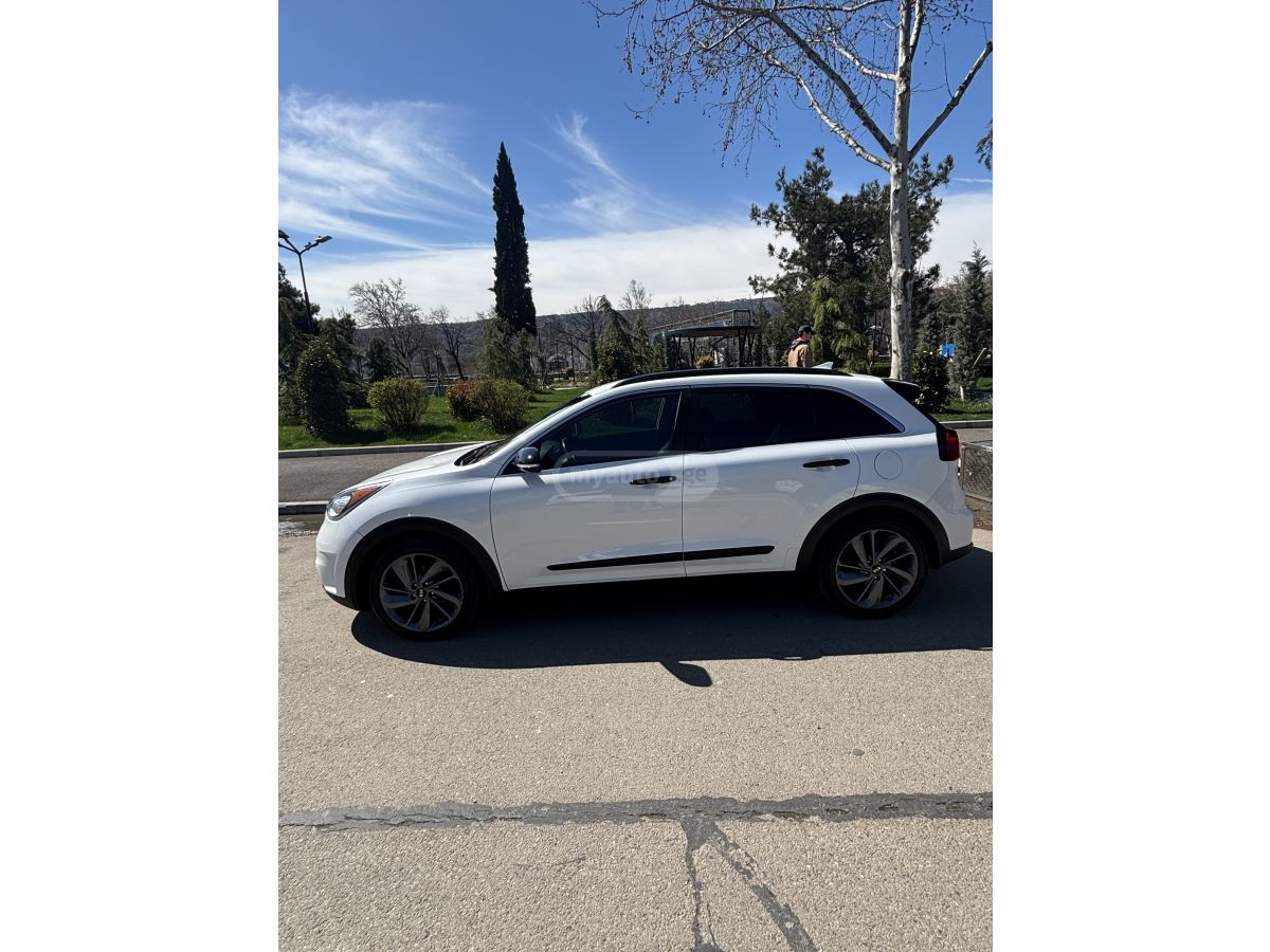 Kia Niro - фото 2