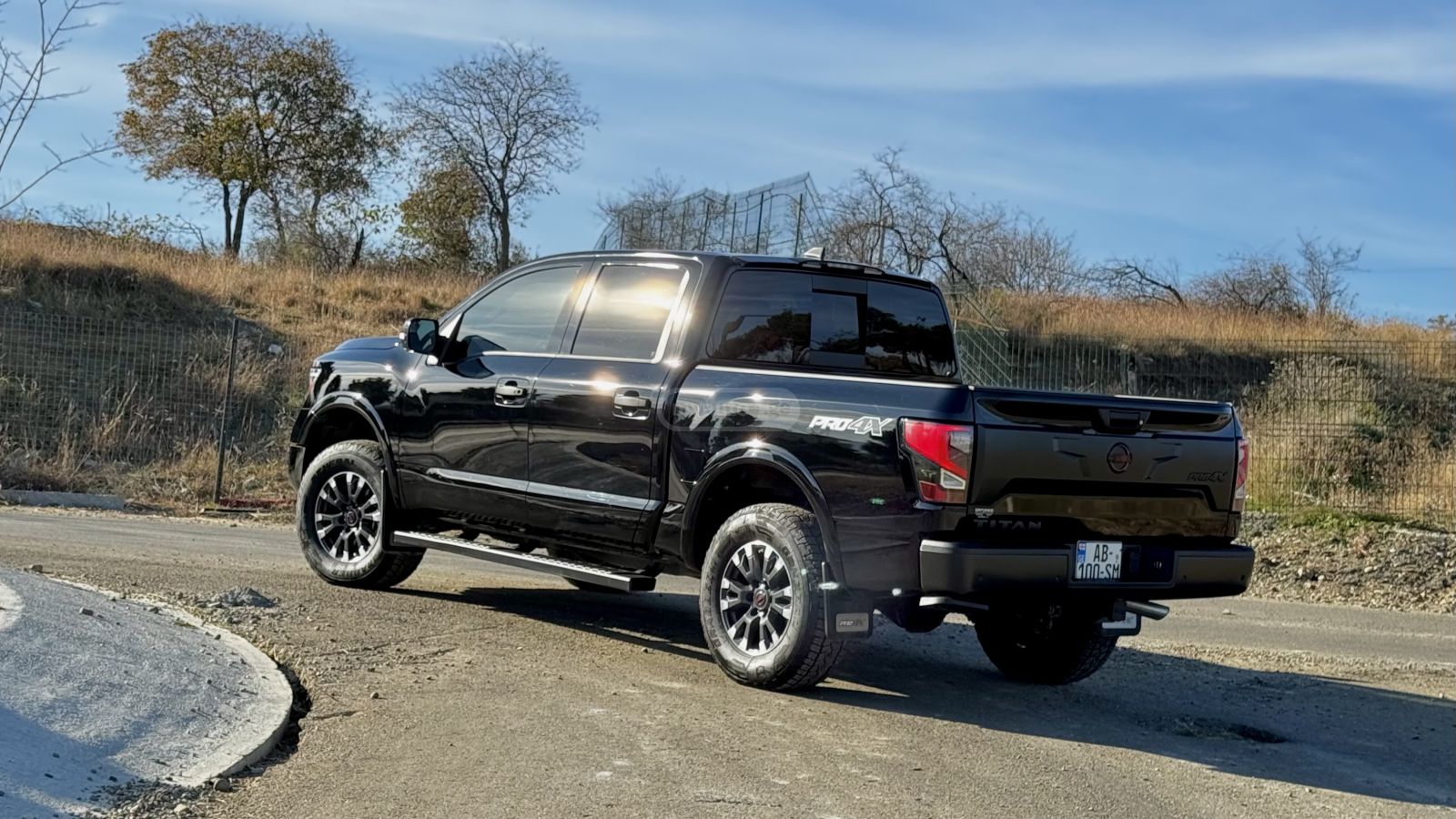 Nissan Pro 4X — миниатюра 4