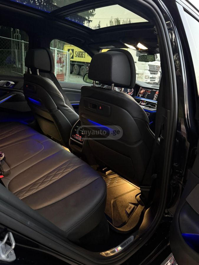 BMW X5 - фото 9