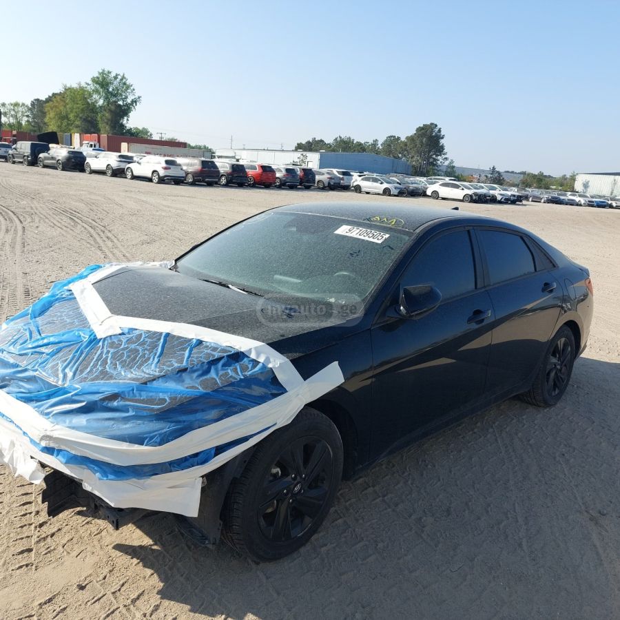 Hyundai Elantra - фото 13