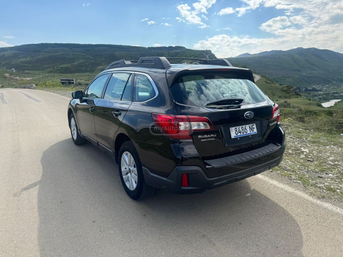 Subaru Outback - фото 3