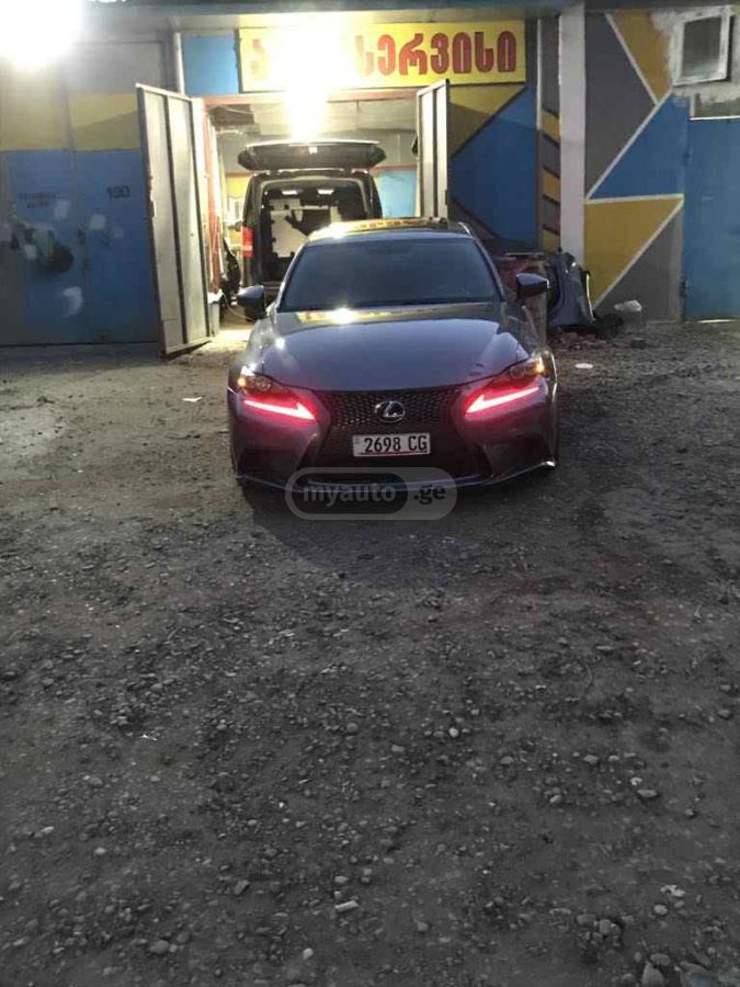 Lexus IS 350 - фото 6