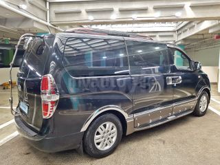 Hyundai Starex - фото 7