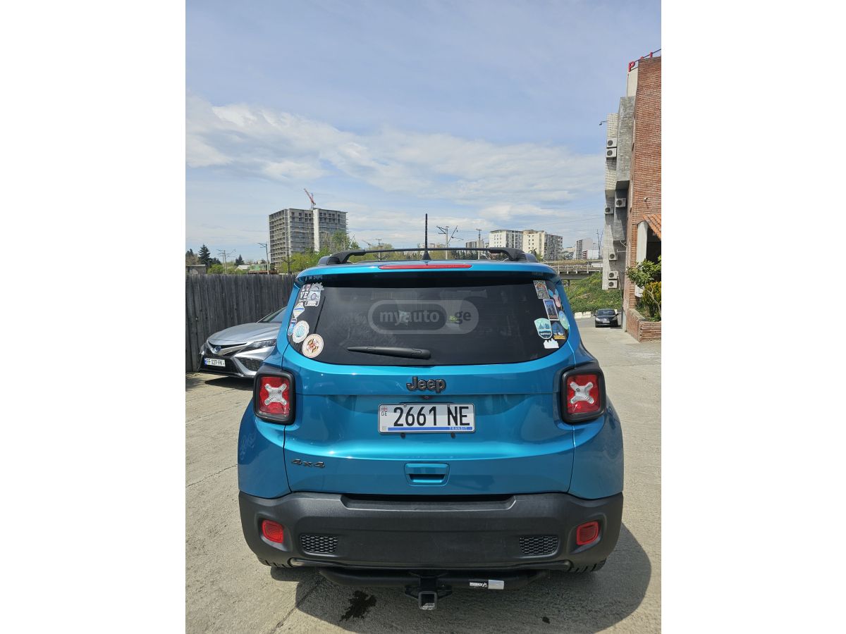 Jeep Renegade - фото 6