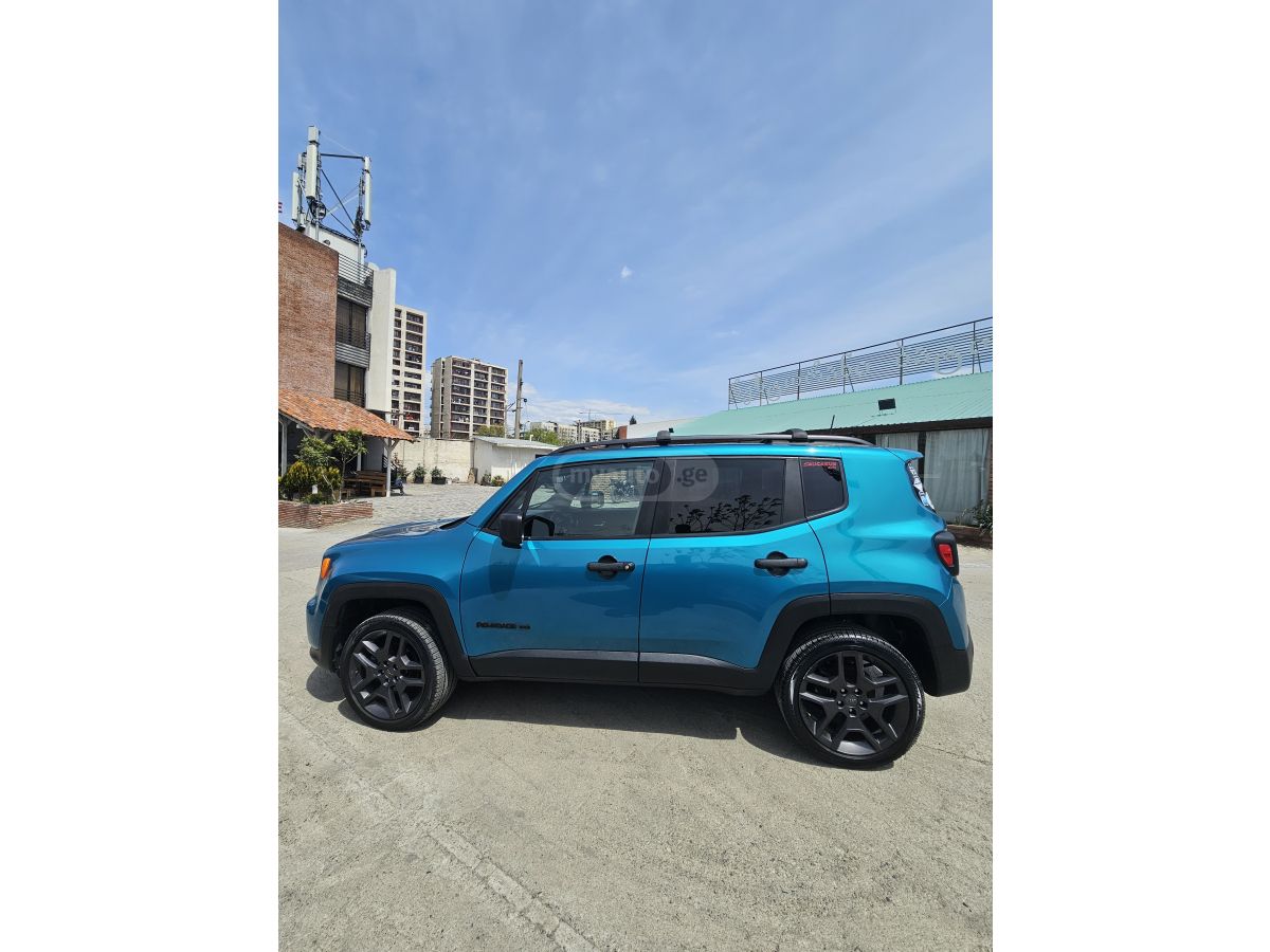 Jeep Renegade - фото 8