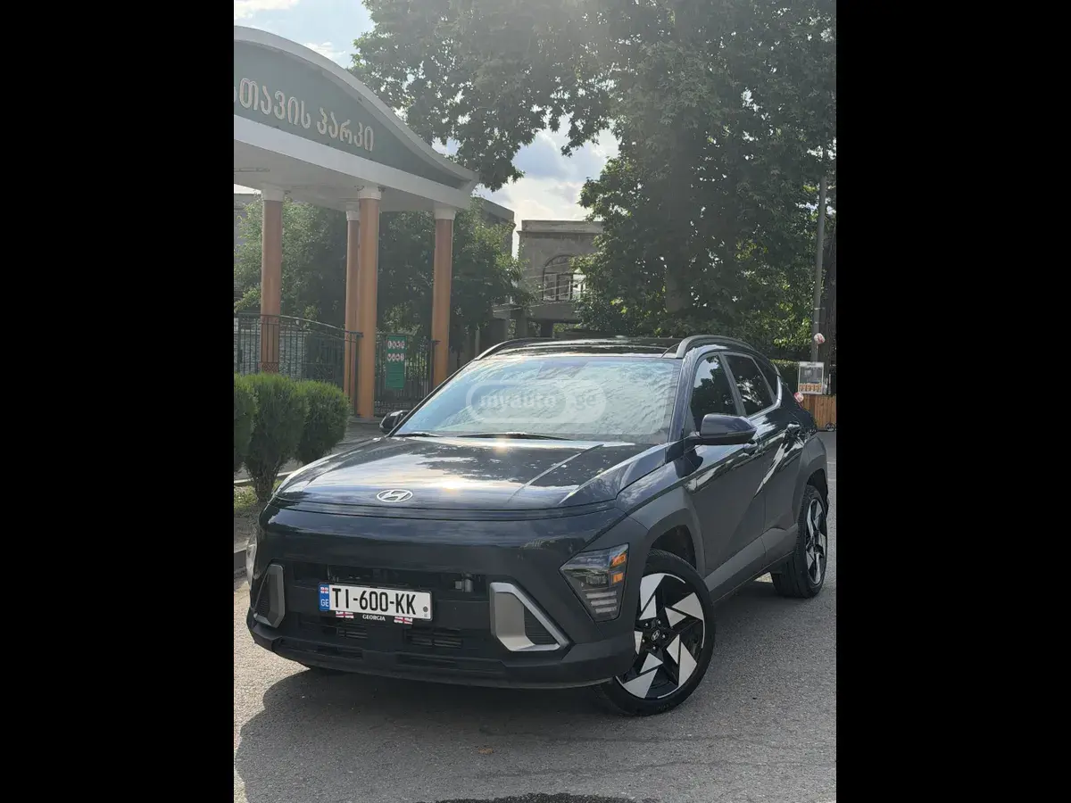 نمای دیگر Hyundai Limited 4dr All Wheel Drive 2024