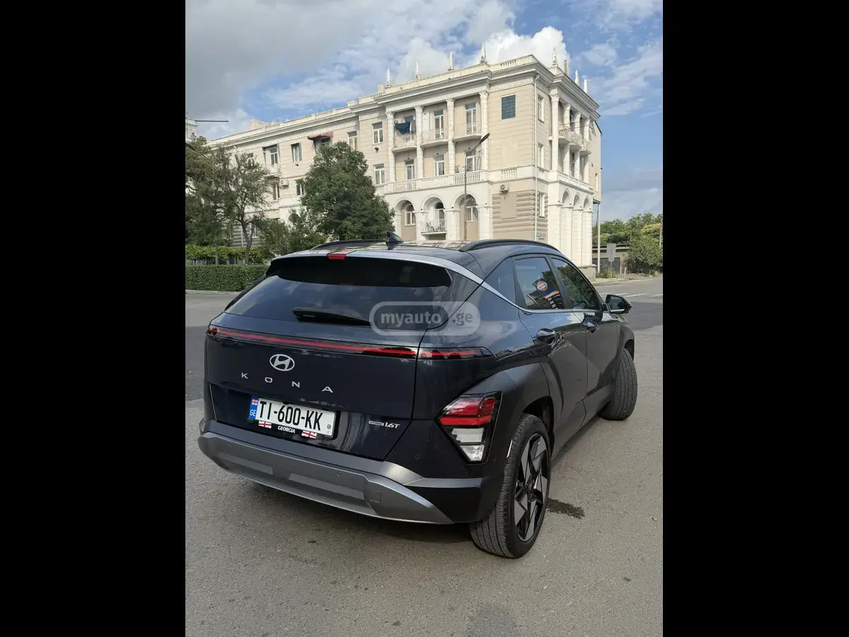 نمای دیگر Hyundai Limited 4dr All Wheel Drive 2024