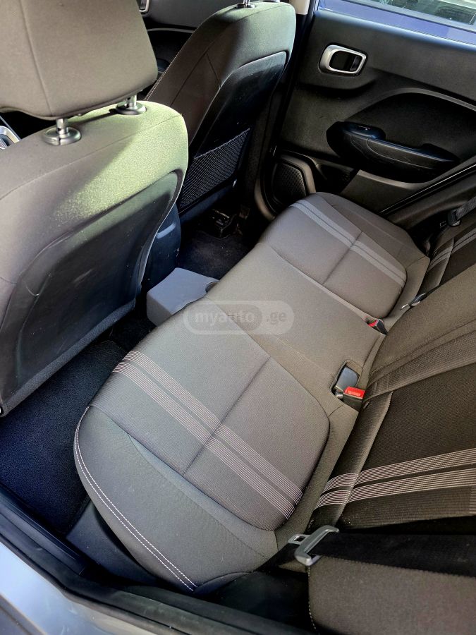 Hyundai venue - фото 10