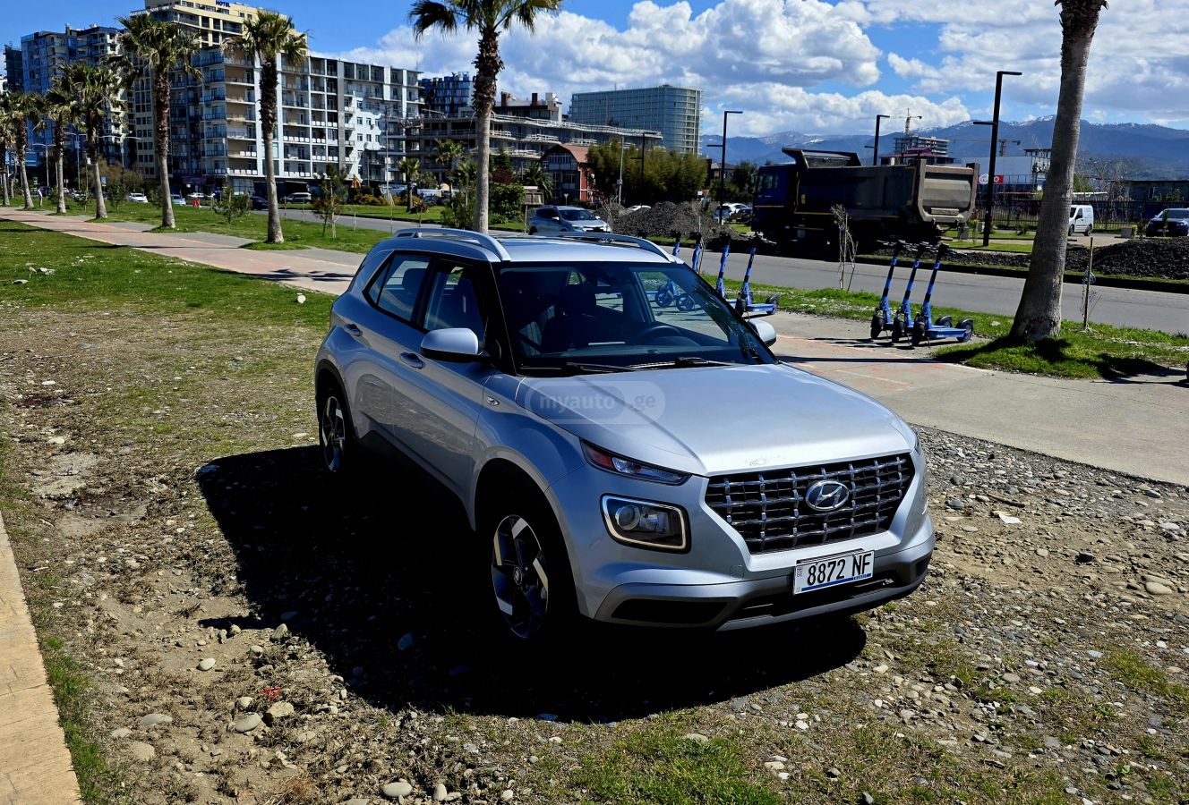 Hyundai venue - фото 5