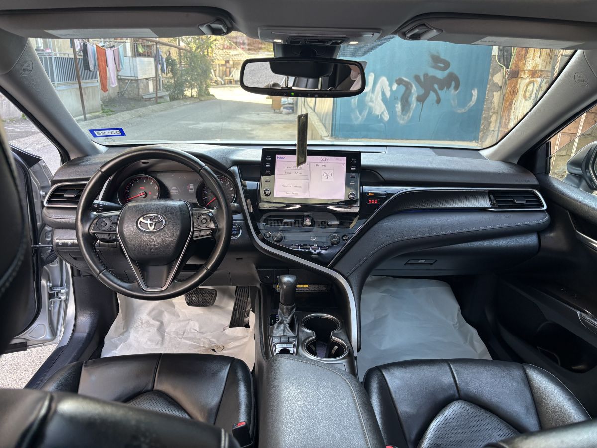 Toyota Camry - фото 10