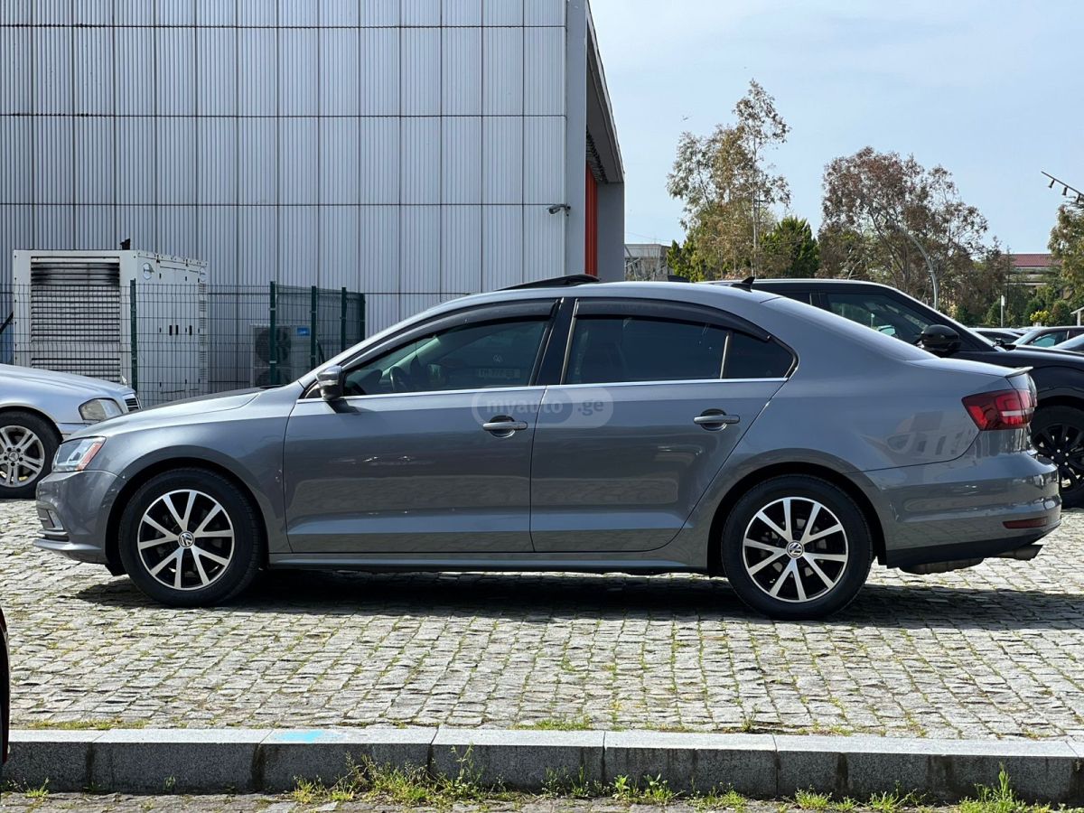Volkswagen Jetta - фото 10