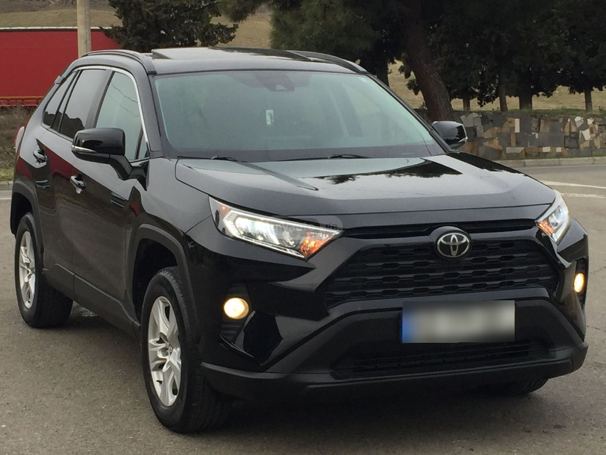 Toyota RAV 4 - фото 7