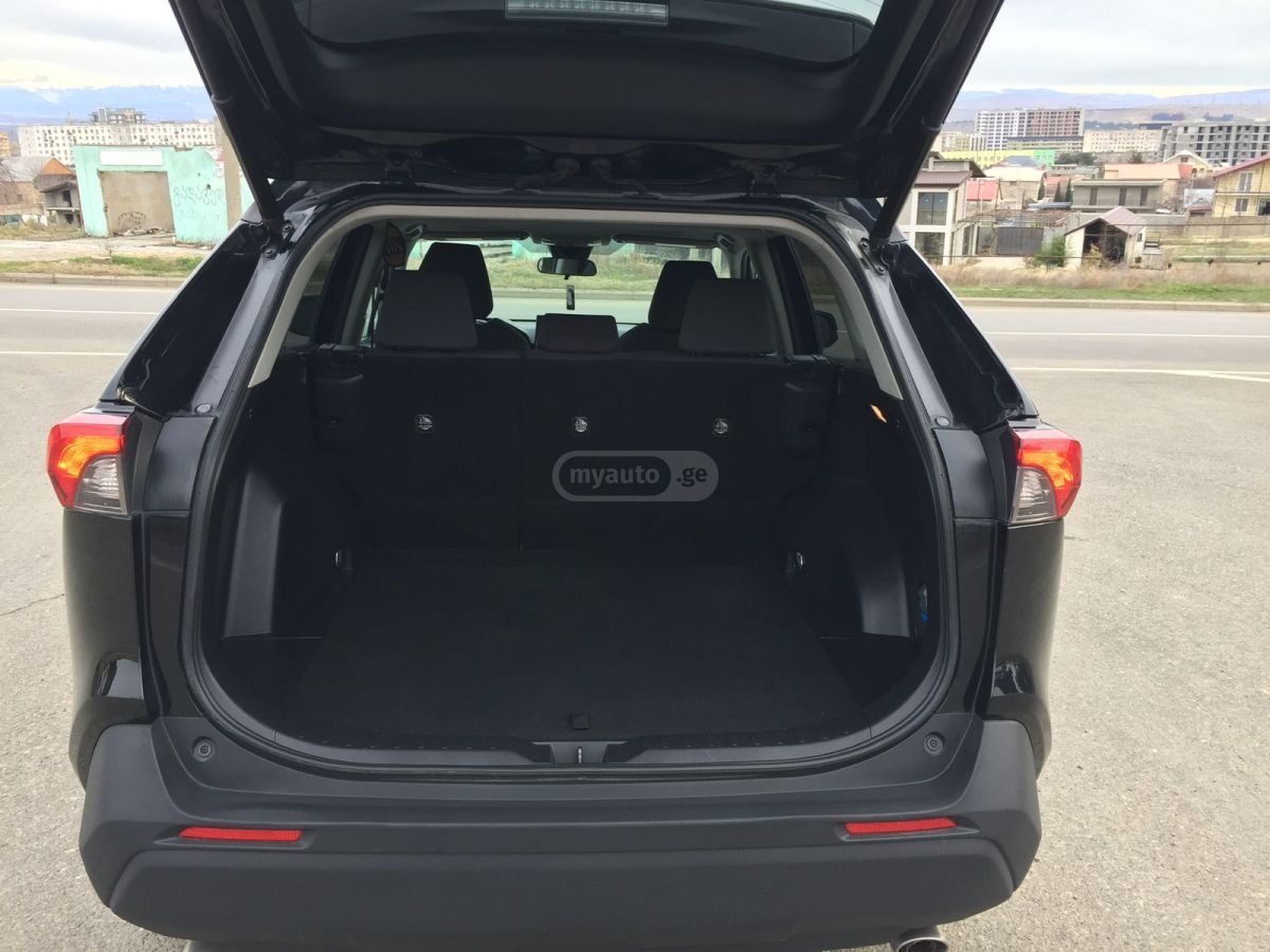 Toyota RAV 4 - фото 8