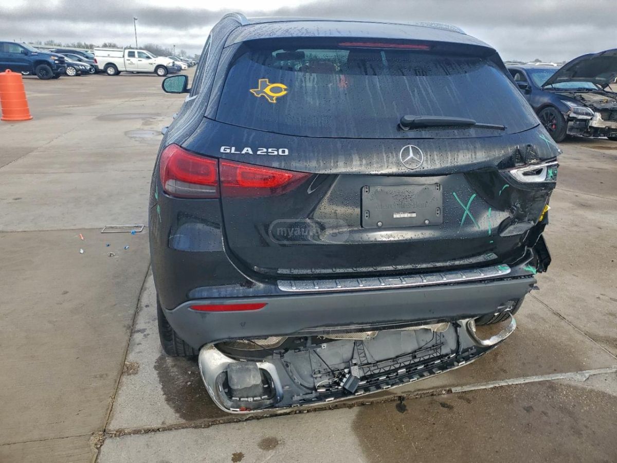 Mercedes-Benz GLA 250 - фото 6