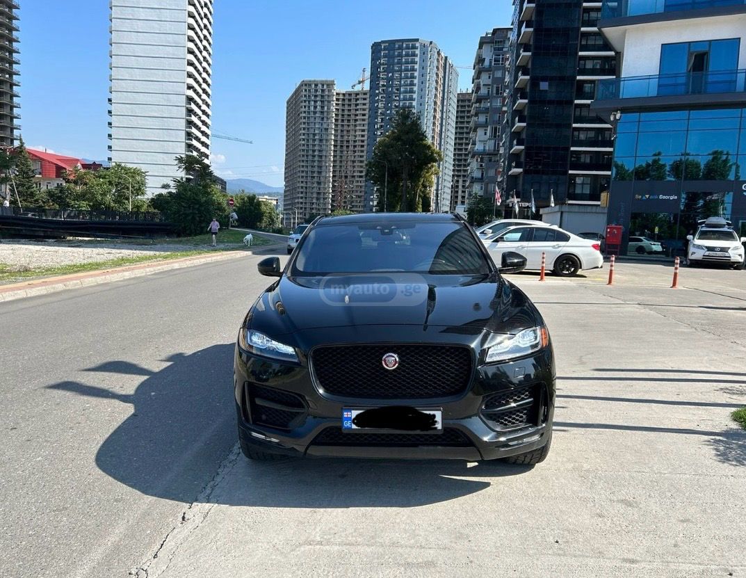 Jaguar F-Pace - фото 2