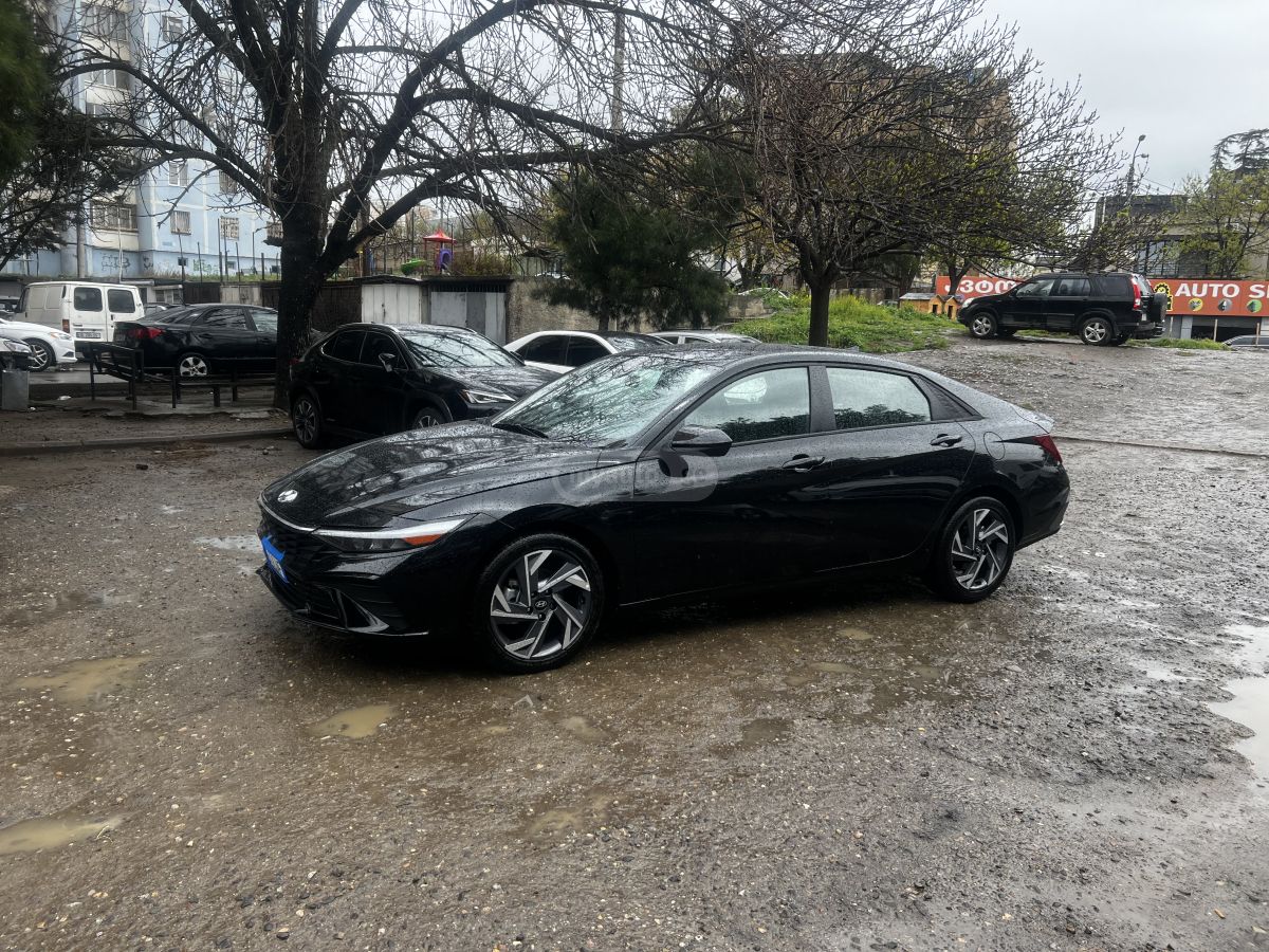 Hyundai Elantra - фото 12