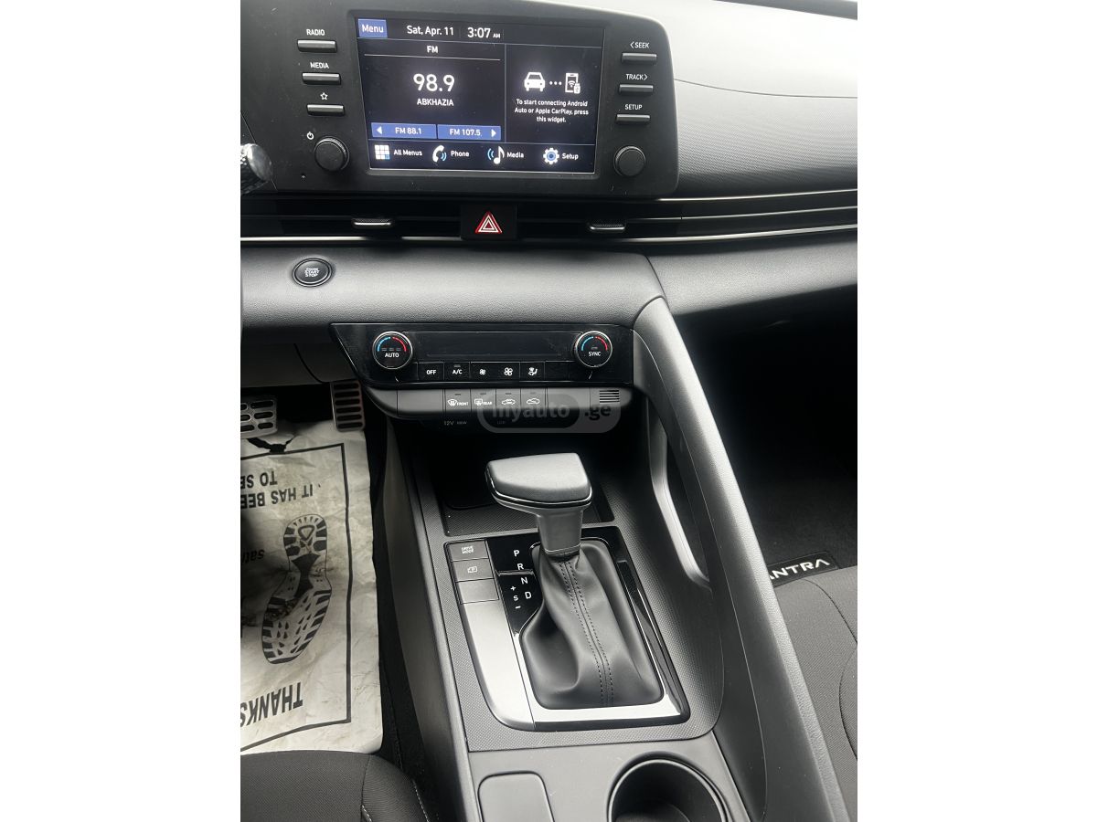 Hyundai Elantra - фото 6