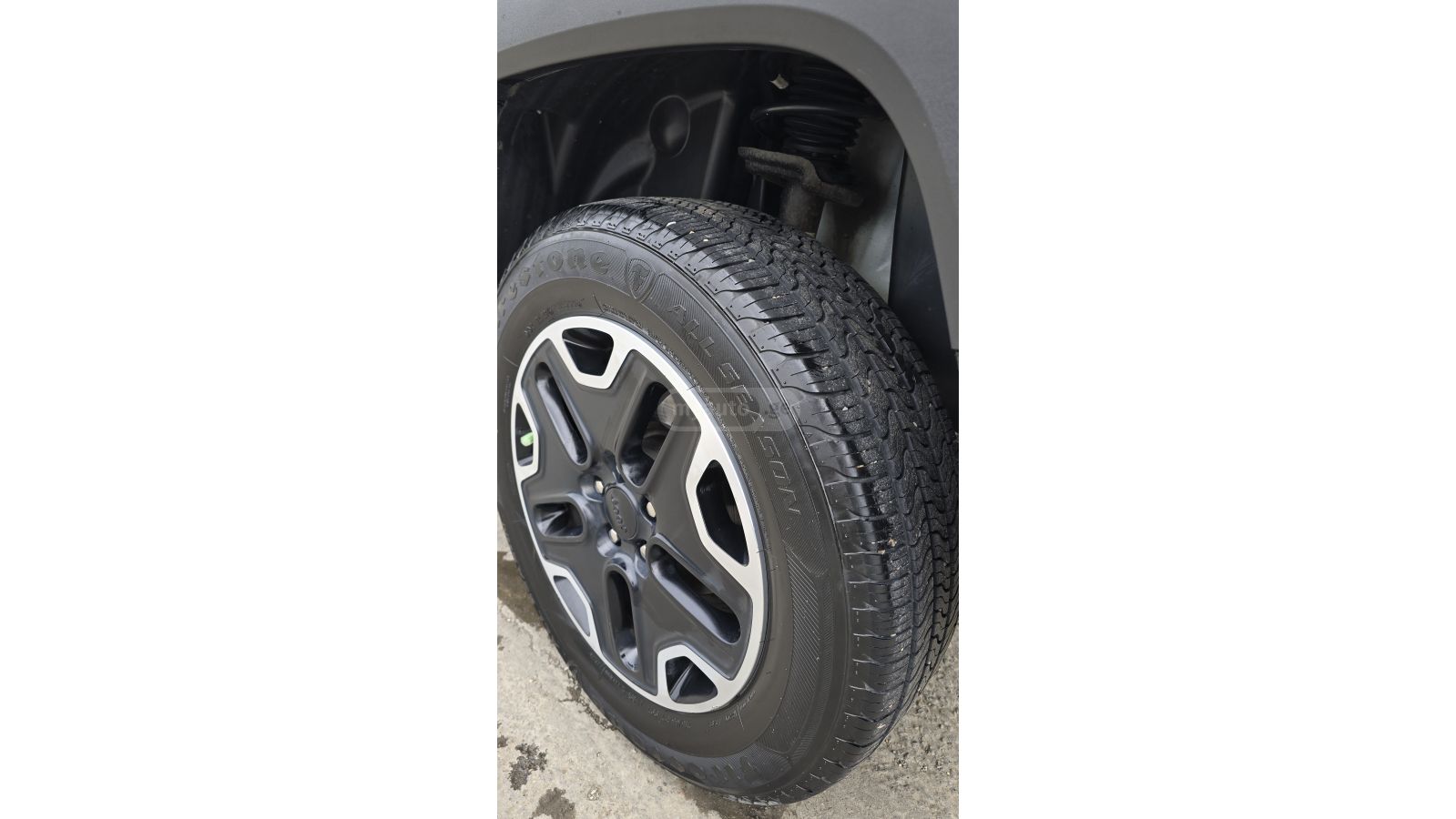 Jeep Renegade - фото 10