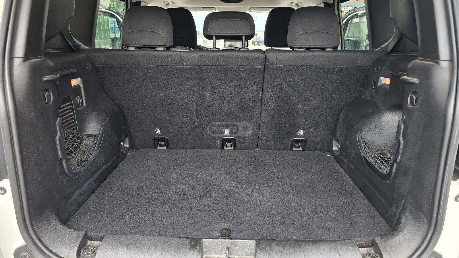 Jeep Renegade - фото 13