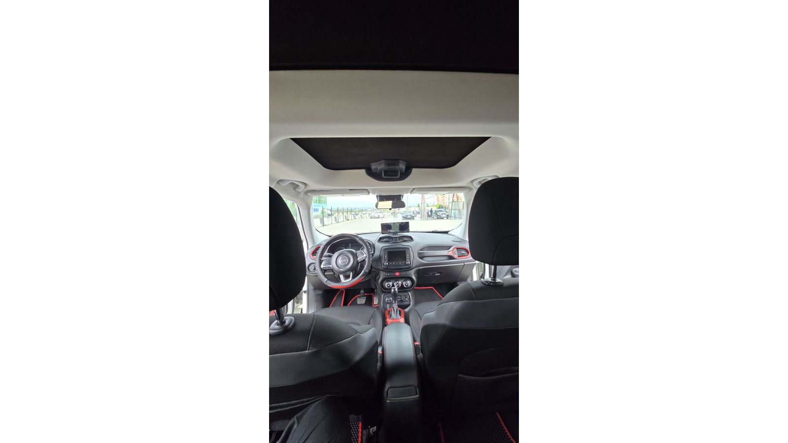 Jeep Renegade - фото 8