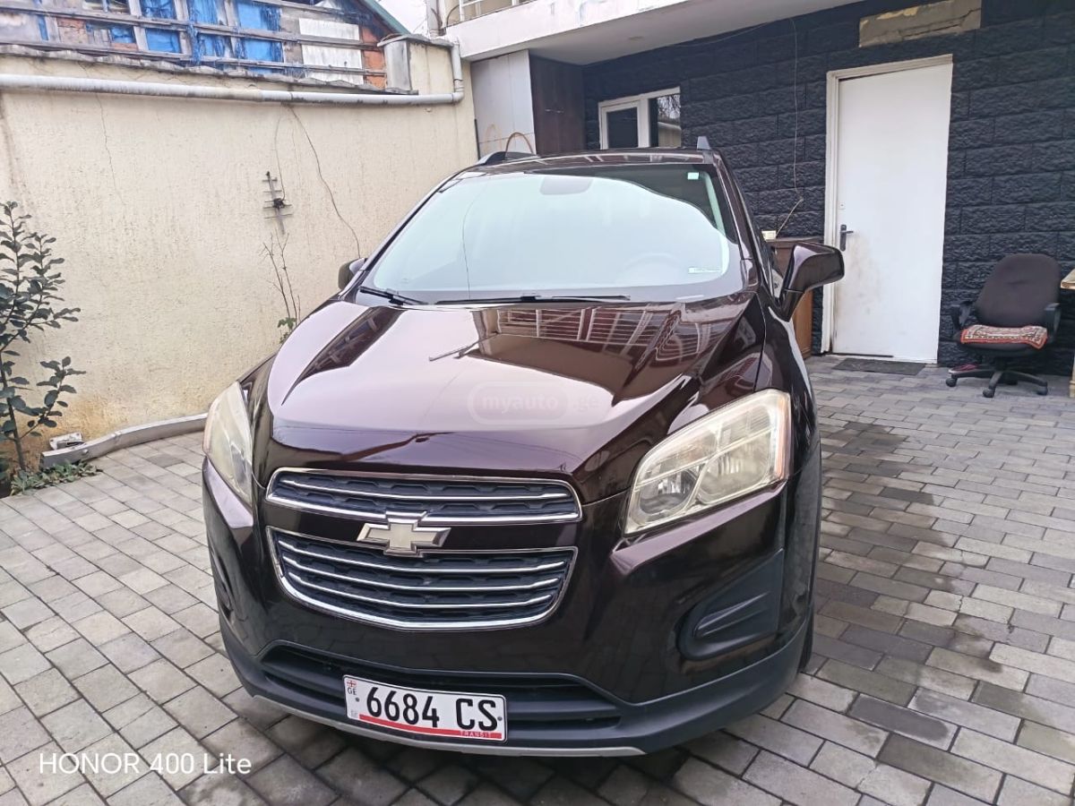 Chevrolet Trax - фото 1