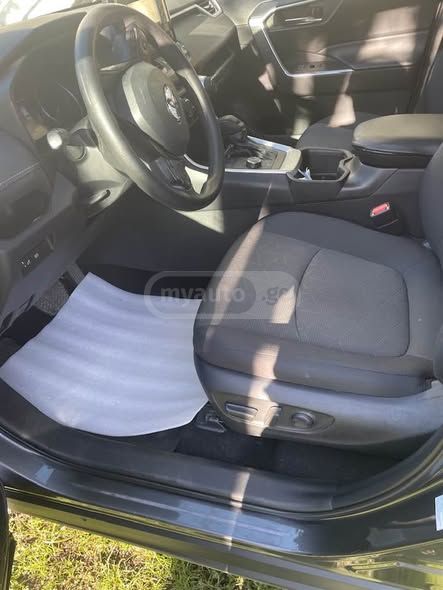 Toyota RAV 4 - фото 3