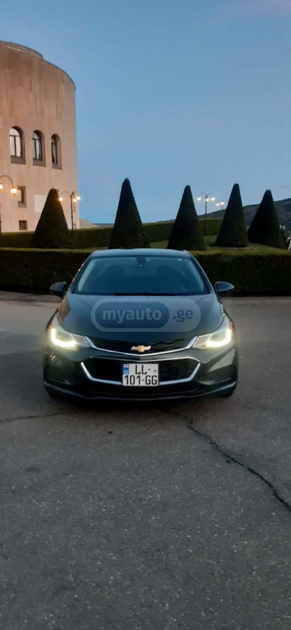 Chevrolet Cruze - фото 1