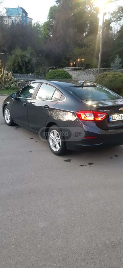 Chevrolet Cruze - фото 6