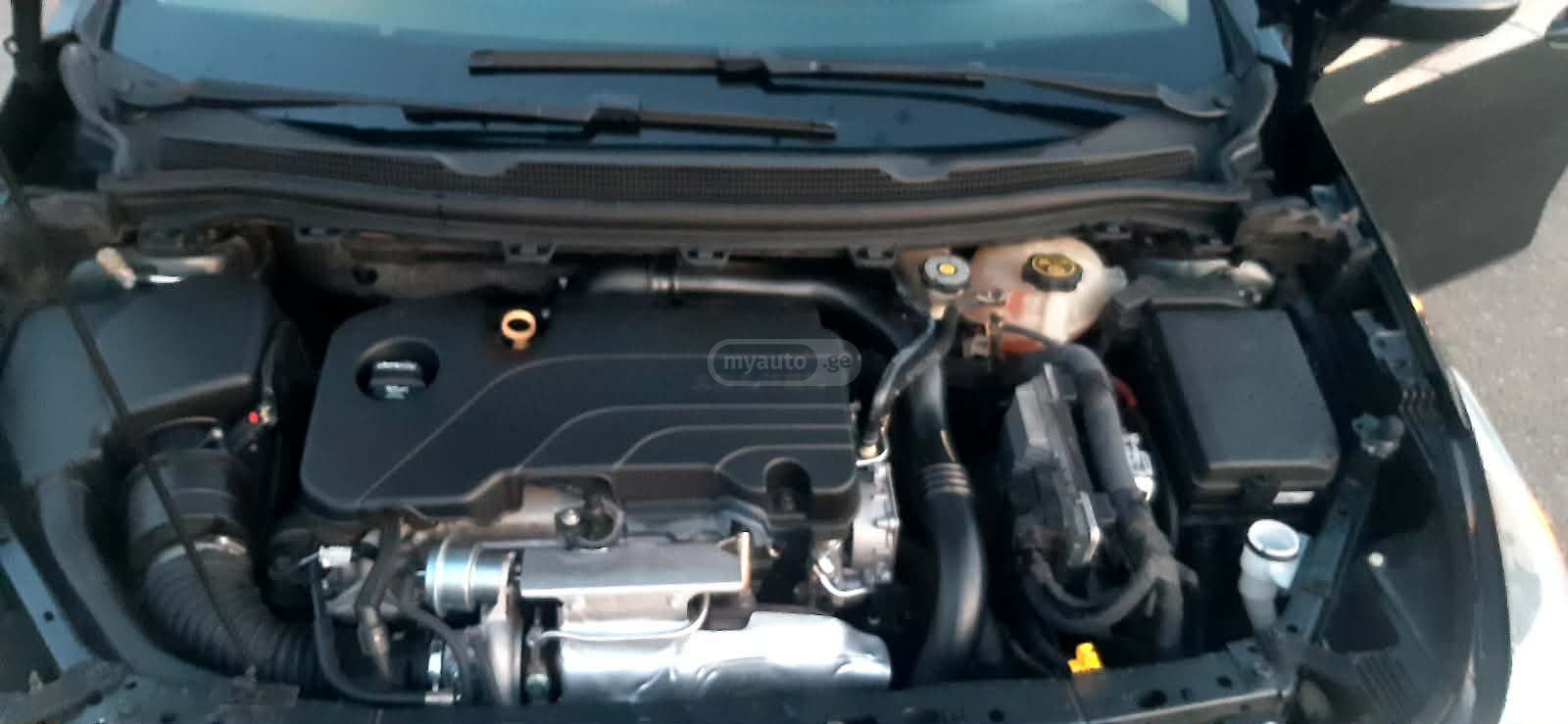 Chevrolet Cruze - фото 9