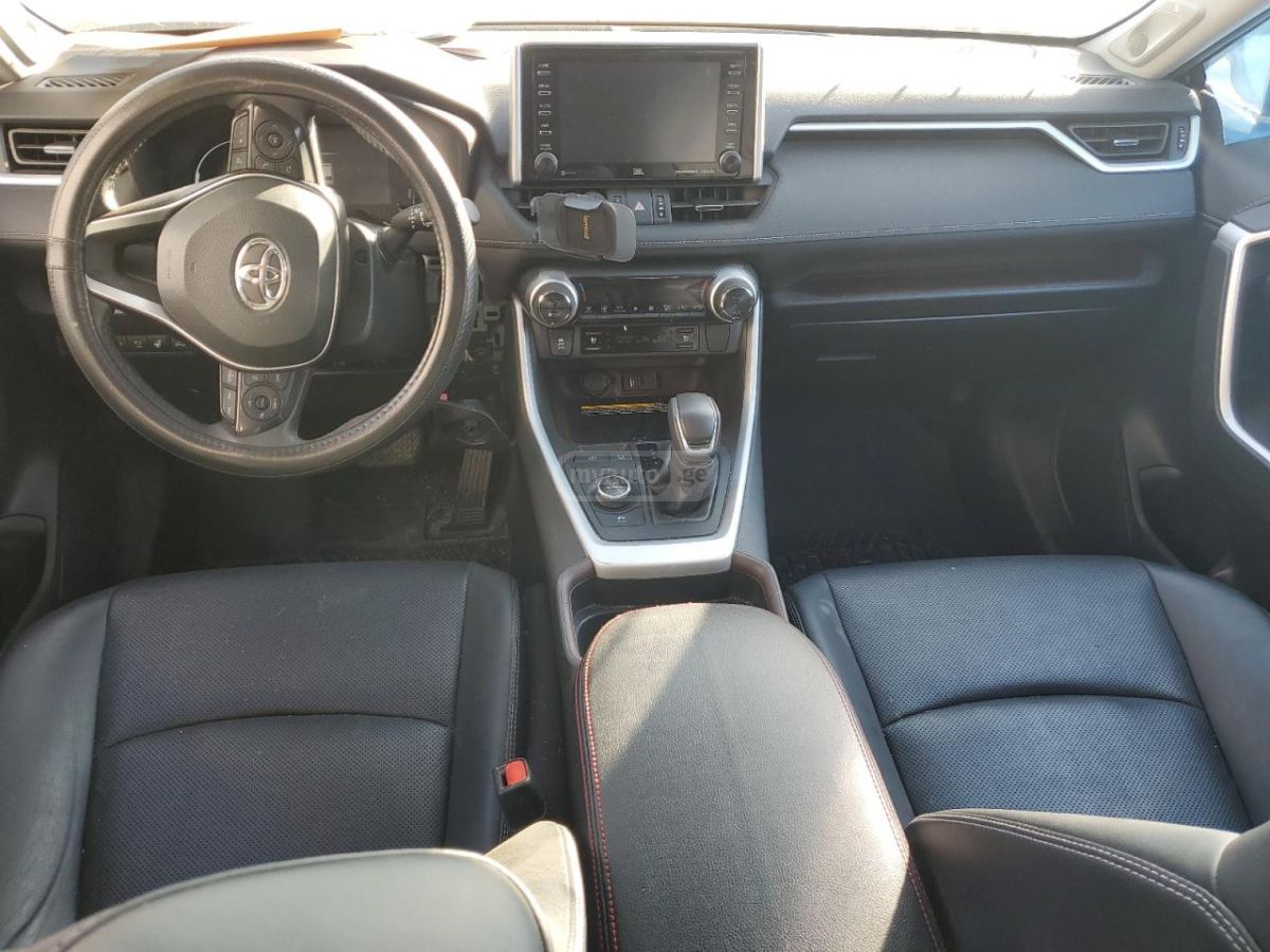 Toyota RAV 4 - фото 8